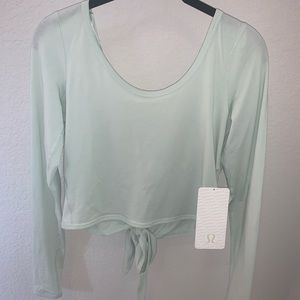Lululemon “It’s a Tie L’s” long sleeve shirt